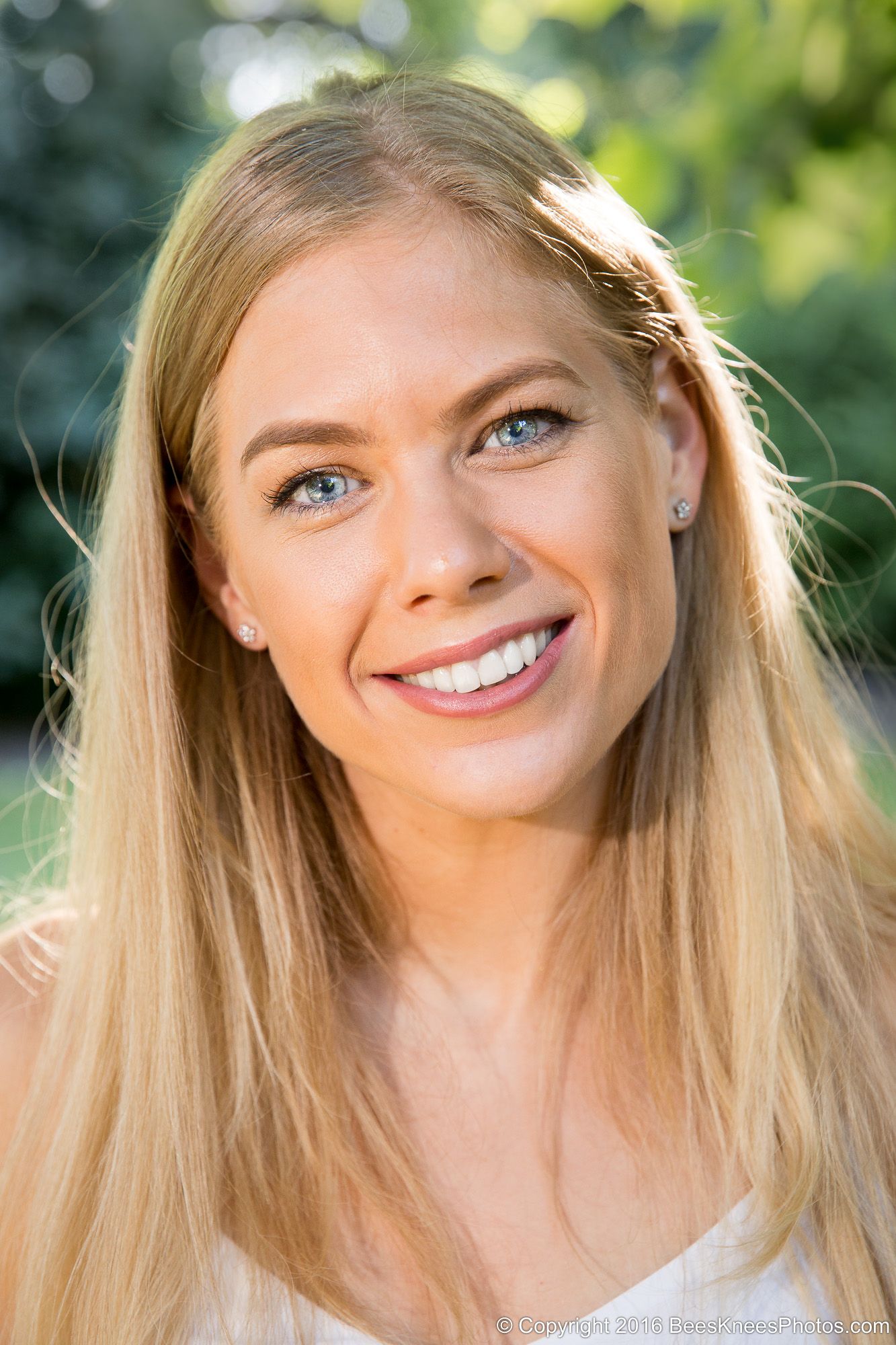 summer female portrait in the park